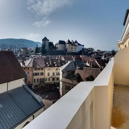 Le Panoramique - 75 Sq M With Balcony In The Heart Of