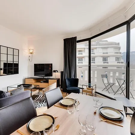 Le Panoramique - 75 Sq M With Balcony In The Heart Of Apartment *