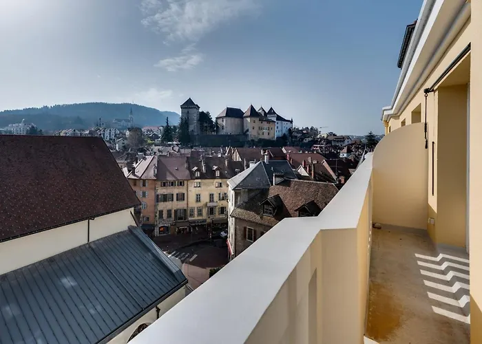 Le Panoramique - 75 Sq M With Balcony In The Heart Of