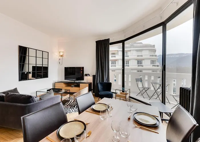 Le Panoramique - 75 Sq M With Balcony In The Heart Of Appartamento *