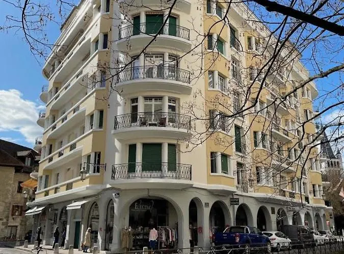 Le Panoramique - 75 Sq M With Balcony In The Heart Of